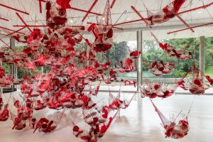 "True Rouge" (1997), Tunga